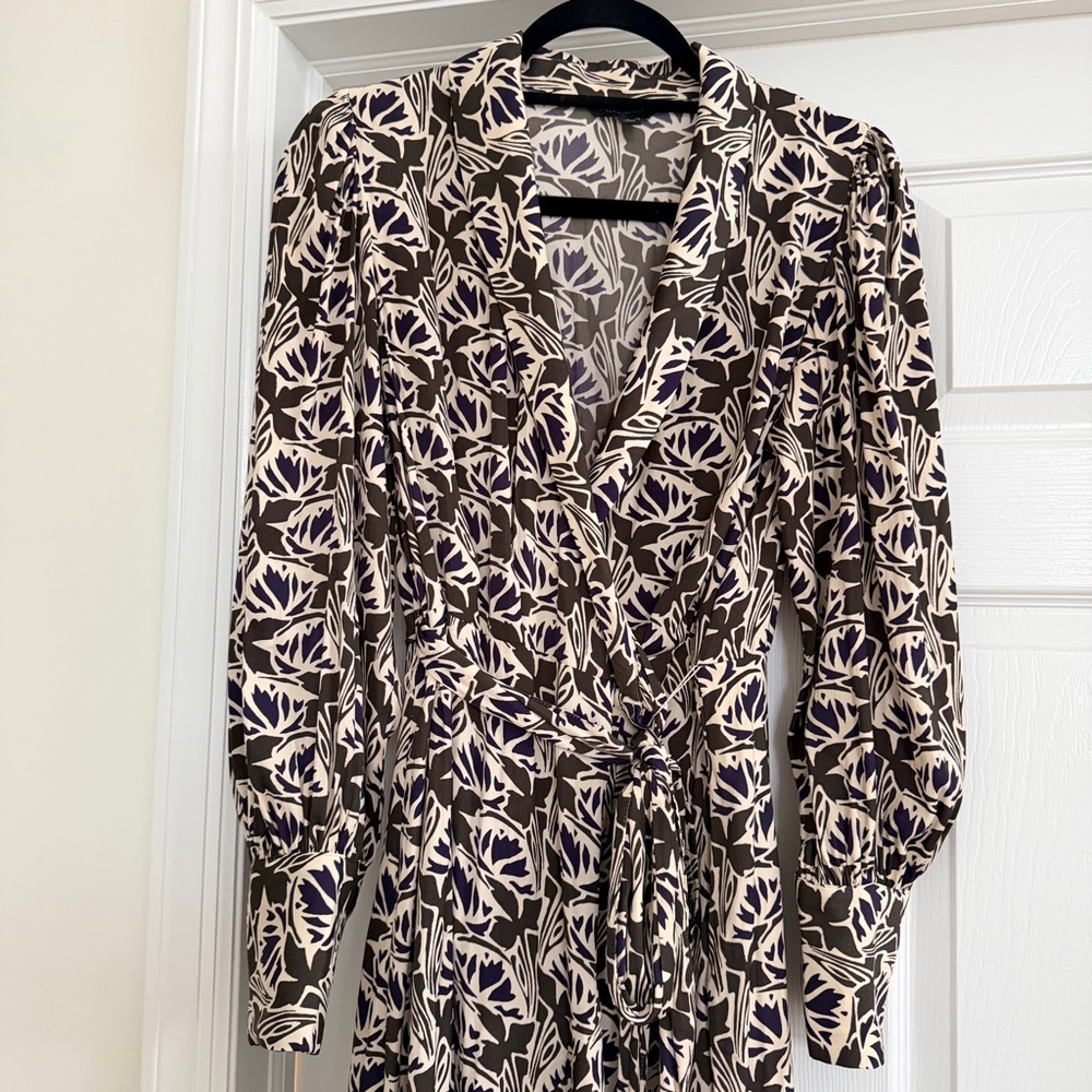 Banana Republic Factory Wrap Dress - Picture 6 of 7